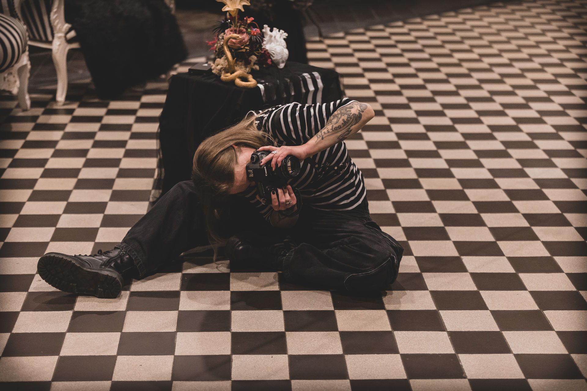 38 FFB 6105 FarbhaseFotografie halloween hochzeit inspiration hellyesweddings